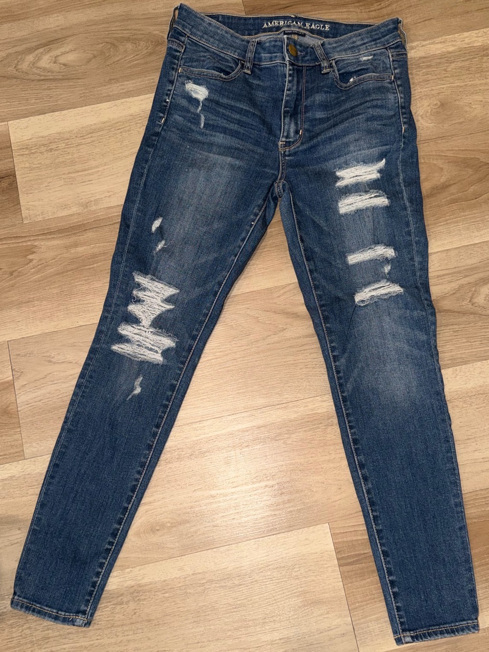 American Eagle Outfitters Women's Dark Blue Ripped Skinny Jeans